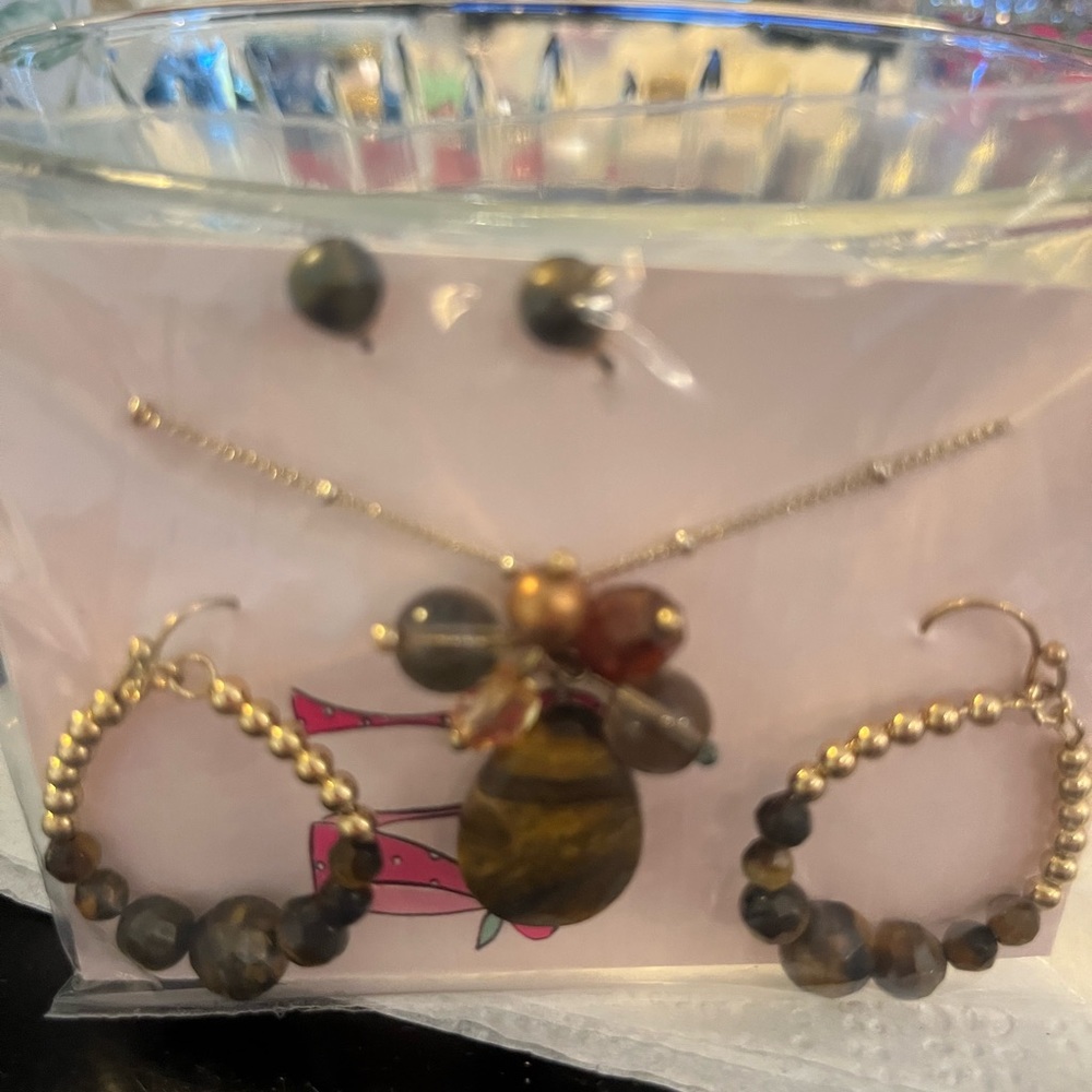 Tigers eye Avon gold plated (#27)